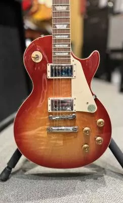 Gibson - Les Paul Standard 50's Cherry Burst w/ Hardshell Case 2